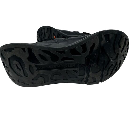 Alexander McQueen Men's Runner Size 40 EU/ 7 US Triple Black Or Womens 10 - Picture 9 of 9